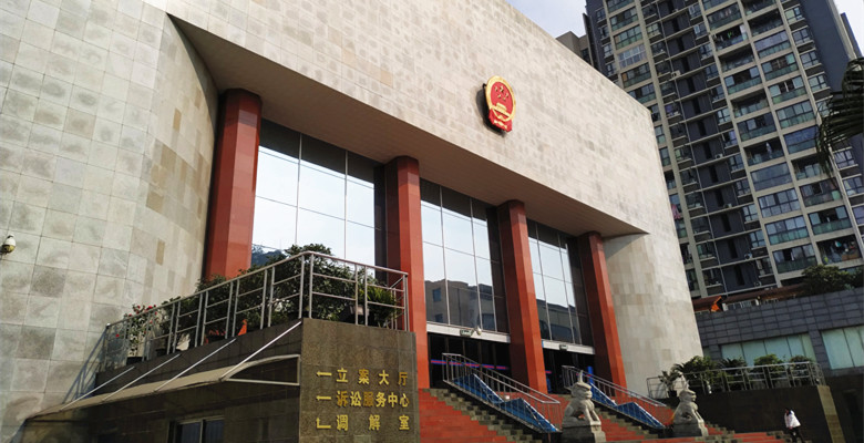 何春莉律师前往成都市中级人民法院为涉嫌合同诈骗罪的s某开展工作