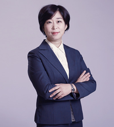 何春莉律师会见涉嫌涉非法经营罪的x某