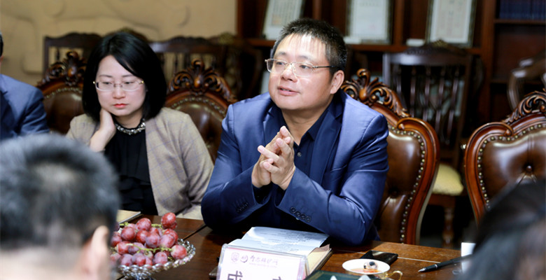 辽宁观策律师事务所投资合伙人胡伟主任王耀燃主任一行前来卓安所参观