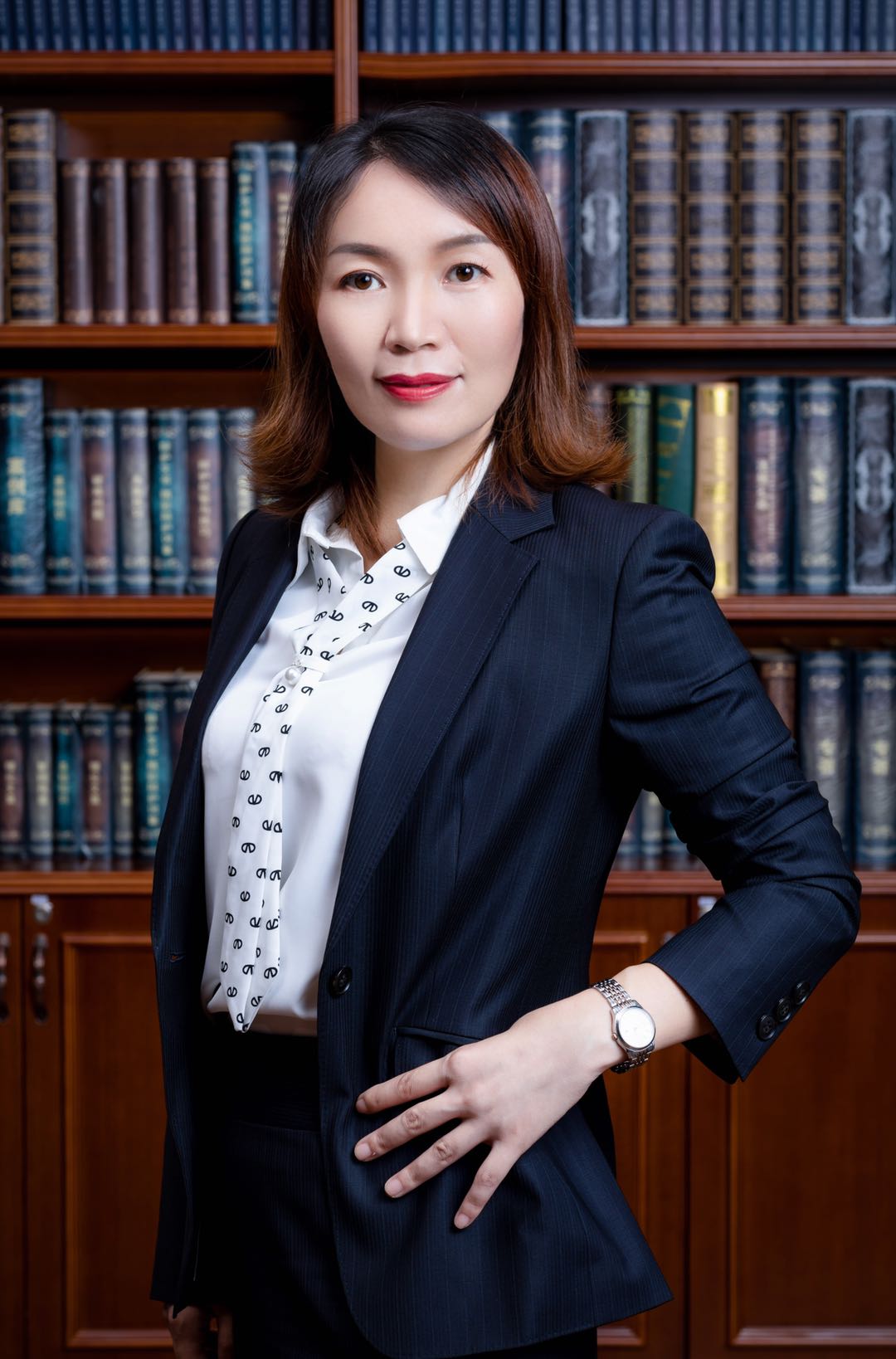 庭立方(成都)卓安团队案件管理中心主任张金凤律师前往成都市看守所